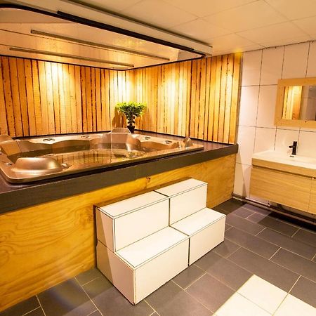 Luxus Familienvilla Mit Jacuzzi & Sauna Tzummarum Εξωτερικό φωτογραφία