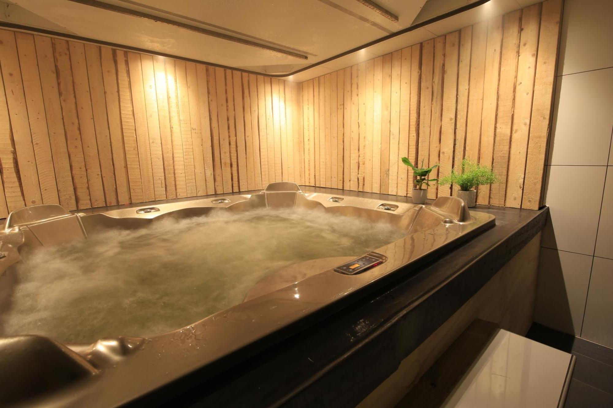 Luxus Familienvilla Mit Jacuzzi & Sauna Tzummarum Εξωτερικό φωτογραφία