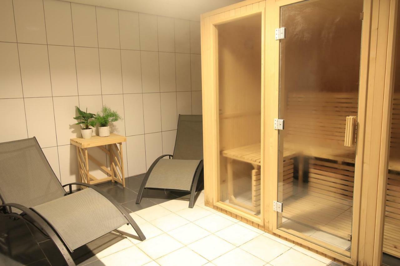 Luxus Familienvilla Mit Jacuzzi & Sauna Tzummarum Εξωτερικό φωτογραφία