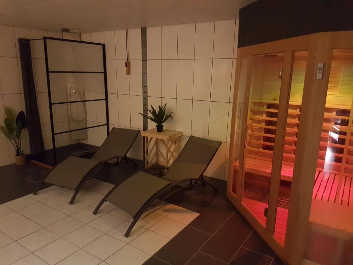 Luxus Familienvilla Mit Jacuzzi & Sauna Tzummarum Εξωτερικό φωτογραφία